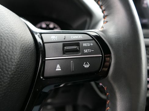Used 2024 Honda HR-V Sport image 16