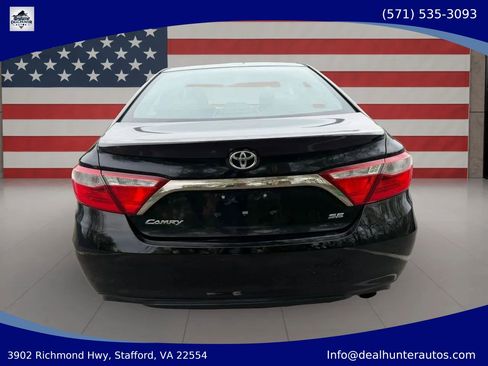 Used 2015 Toyota Camry SE FWD image 5