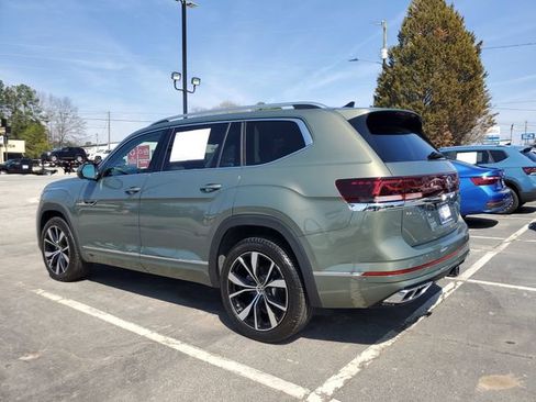 Certified 2025 Volkswagen Atlas SEL Premium R-Line image 6