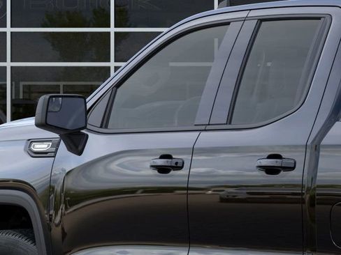 New 2025 GMC Sierra 1500 Elevation image 13