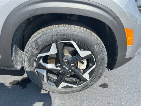 Certified 2024 Kia Seltos EX AWD/4WD image 23