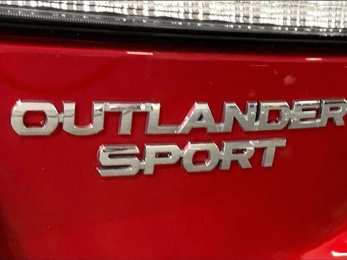 Used 2022 Mitsubishi Outlander Sport ES FWD image 31