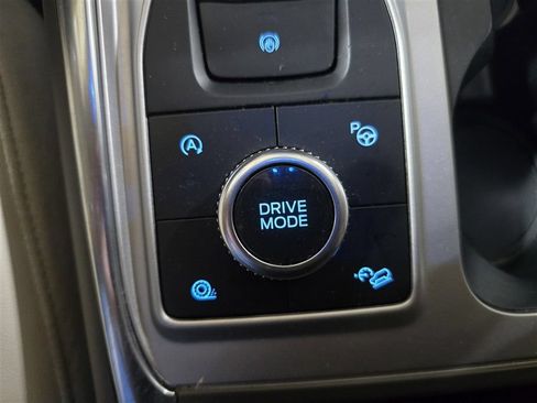 Used 2020 Ford Explorer Platinum w/ Premium Technology Package AWD/4WD image 14