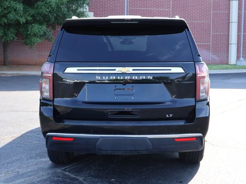 Used 2024 Chevrolet Suburban LT AWD/4WD image 32