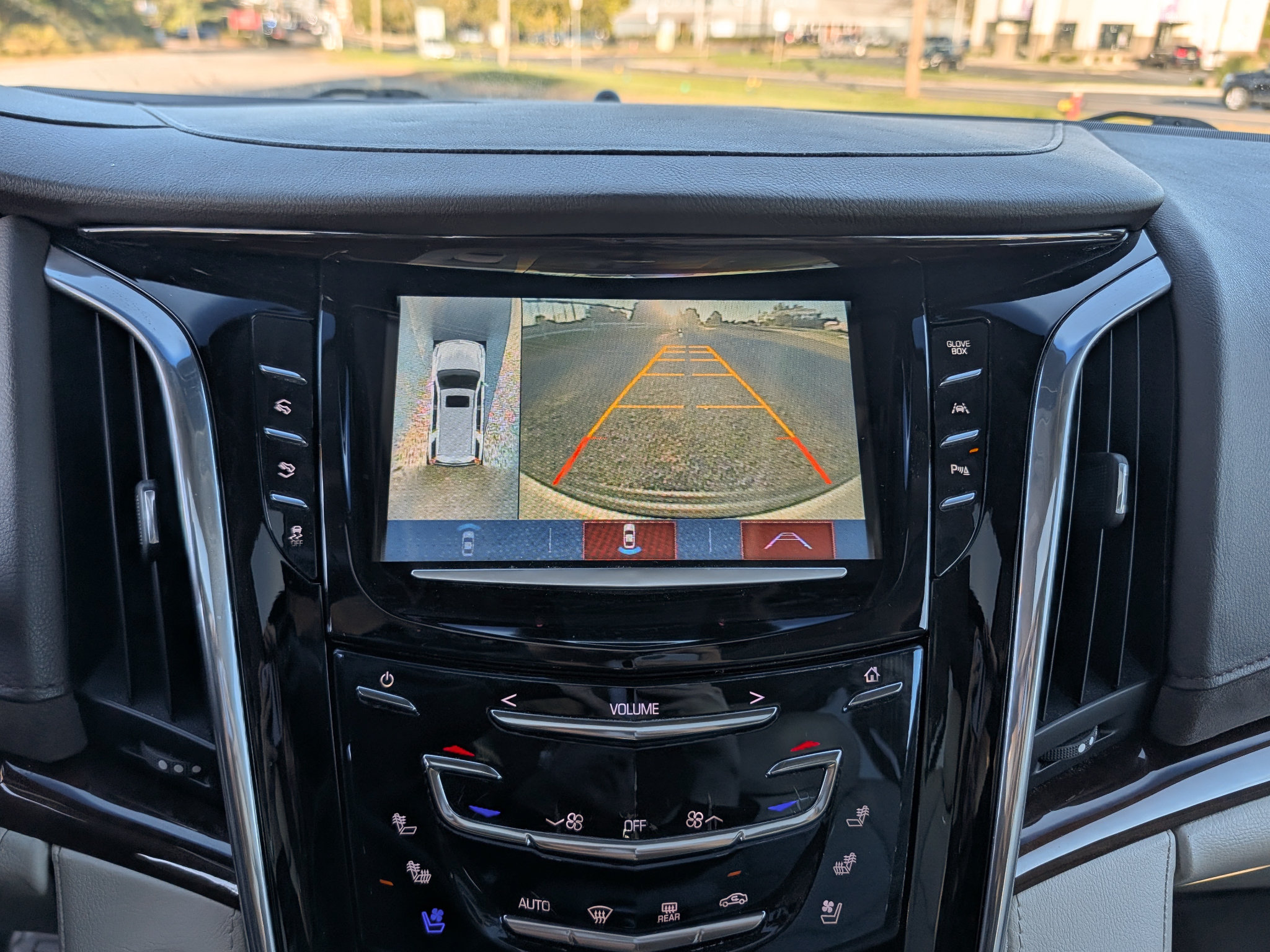 Used 2017 Cadillac Escalade ESV Luxury AWD/4WD image 27