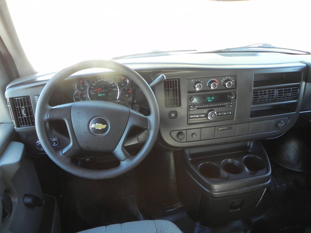 Used 2013 Chevrolet Express 1500 RWD image 9
