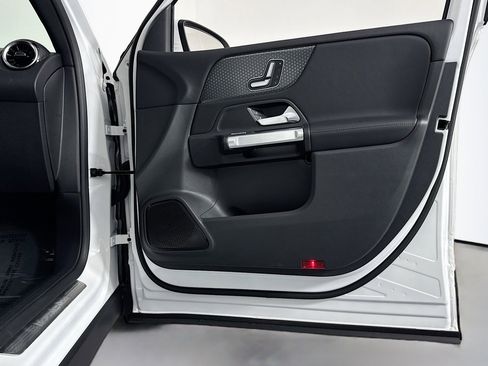 New 2026 Mercedes-Benz GLB 250 image 23