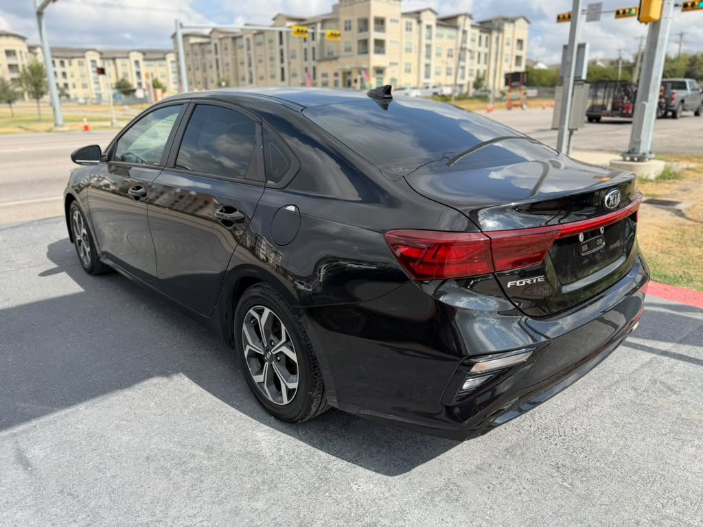 Used 2021 Kia Forte LXS FWD image 6