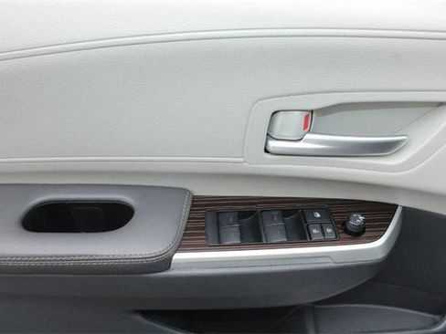 Certified 2024 Toyota Sienna XLE image 15