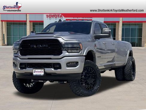 Used 2024 RAM 3500 Limited w/ Night Edition AWD/4WD image 1