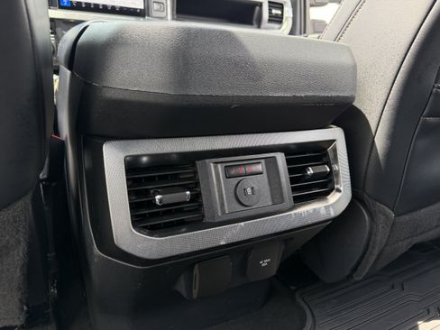Used 2024 Ford F450 Platinum w/ FX4 Off-Road Package AWD/4WD image 28