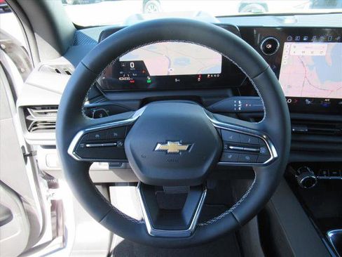 New 2026 Chevrolet Silverado EV LT image 18