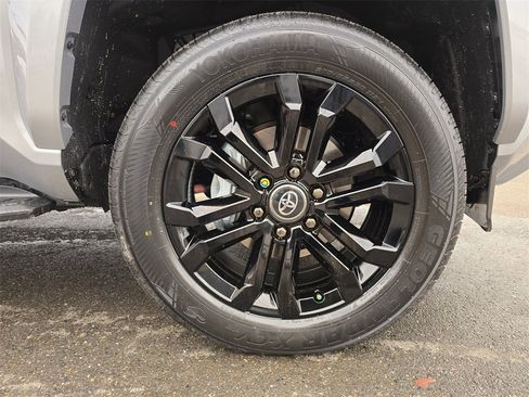 New 2026 Toyota 4Runner 4WD image 10