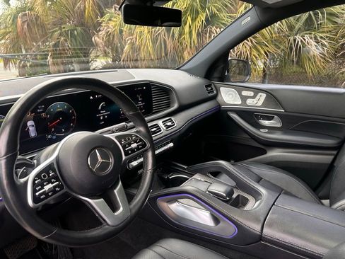 Used 2020 Mercedes-Benz GLE 350 4MATIC w/ Premium Package image 19