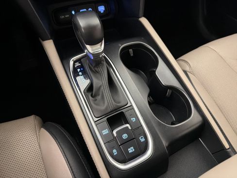 Used 2020 Hyundai Santa Fe Limited FWD image 17