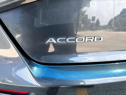 Used 2024 Honda Accord EX image 10