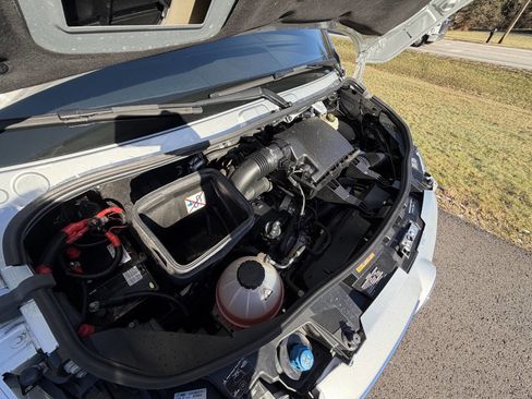 Used 2019 Mercedes-Benz Sprinter 170 image 15