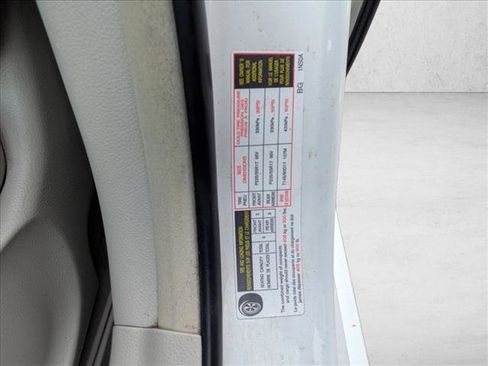 Used 2011 INFINITI G37 Journey w/ Premium Pkg image 23