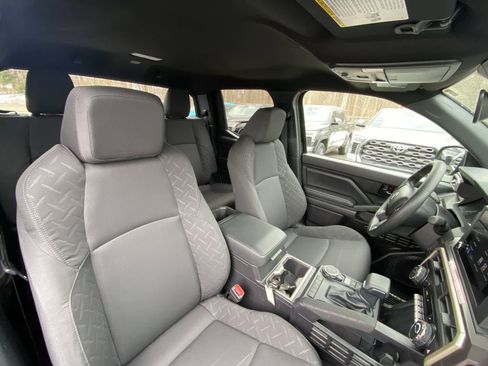 Certified 2025 Toyota Tacoma SR5 image 24