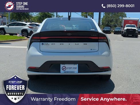 Used 2024 Toyota Prius Limited w/ Limited Premium Package FWD image 6