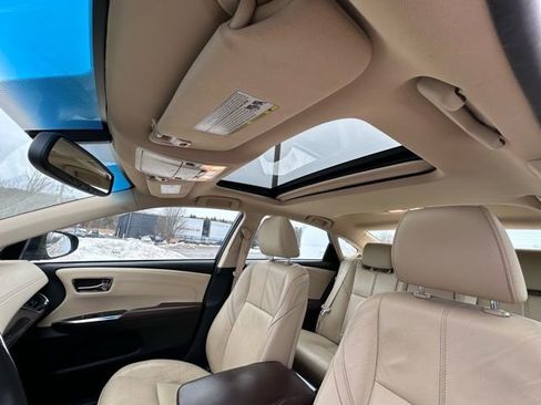 Used 2015 Toyota Avalon XLE Touring image 12