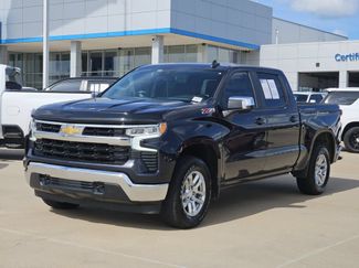 Used 2022 Chevrolet Silverado 1500 LT w/ Z71 Off-Road Package AWD/4WD video 3
