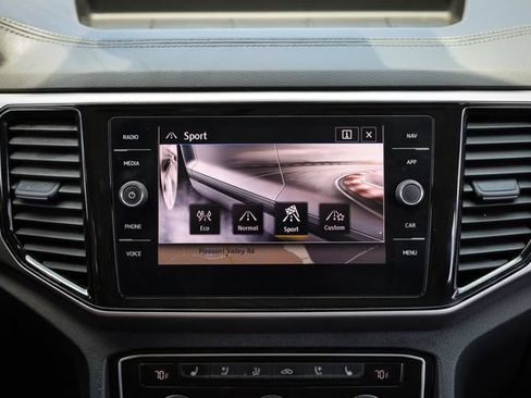Used 2021 Volkswagen Atlas SEL Premium AWD/4WD image 33