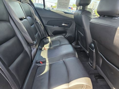 Used 2016 Chevrolet Cruze LT w/ RS Package FWD image 32