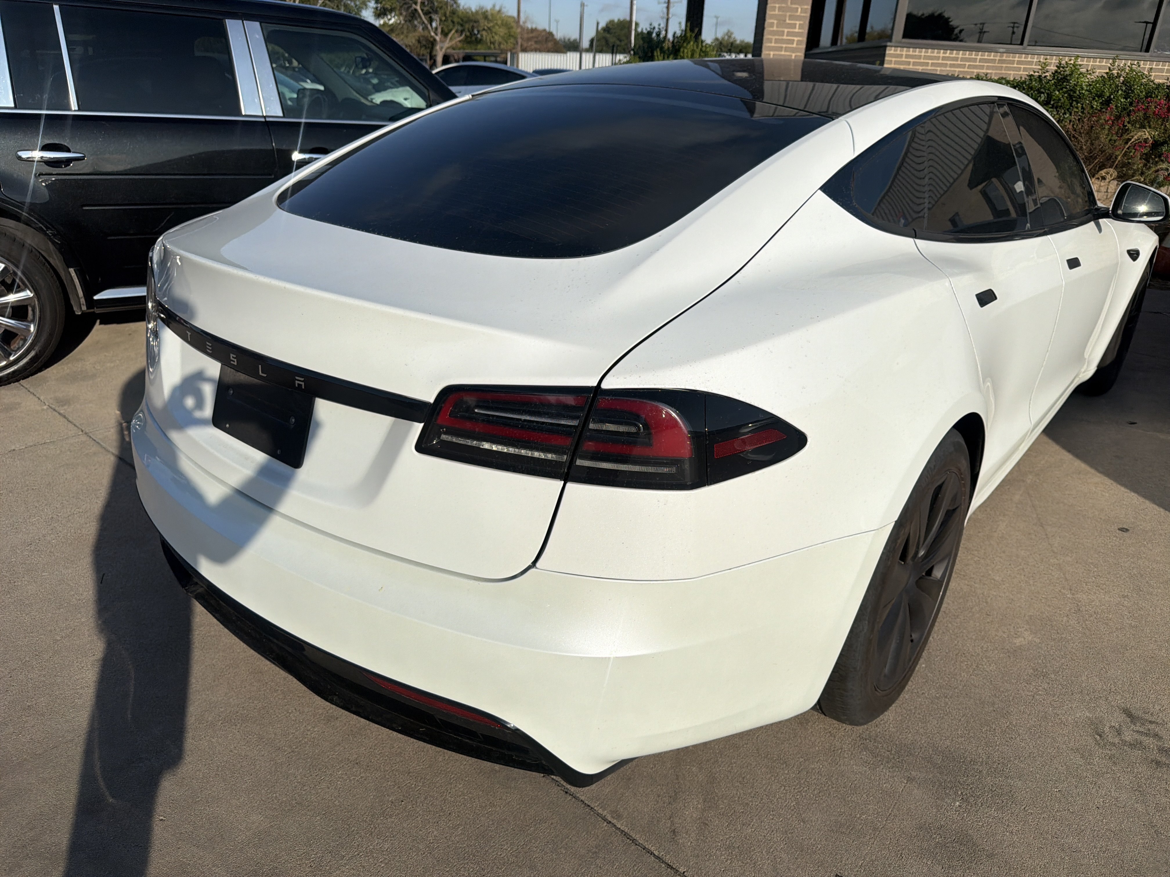 Used 2024 Tesla Model S AWD/4WD image 4