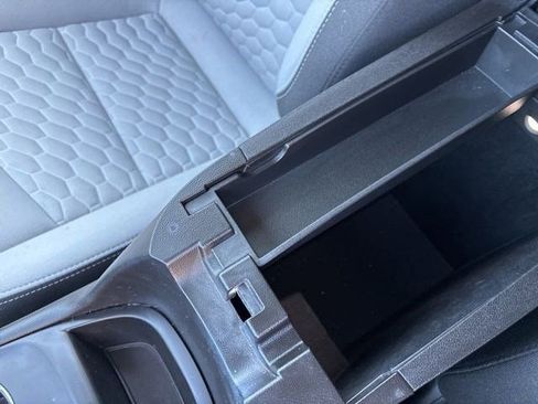 Used 2020 Chevrolet Equinox LS image 28