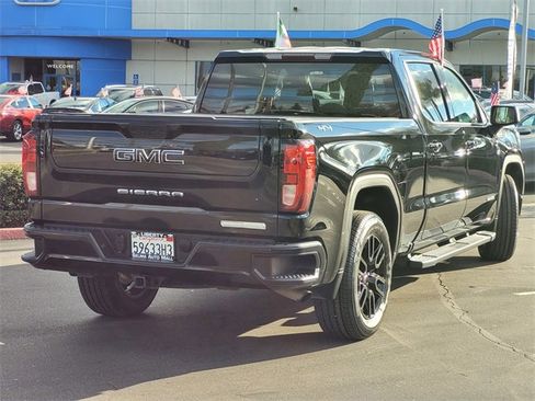 Used 2021 GMC Sierra 1500 Elevation w/ LPO, Elevation Black Package image 5