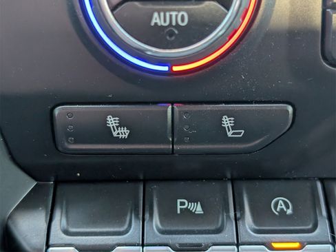 Used 2022 Chevrolet Silverado 1500 RST image 19