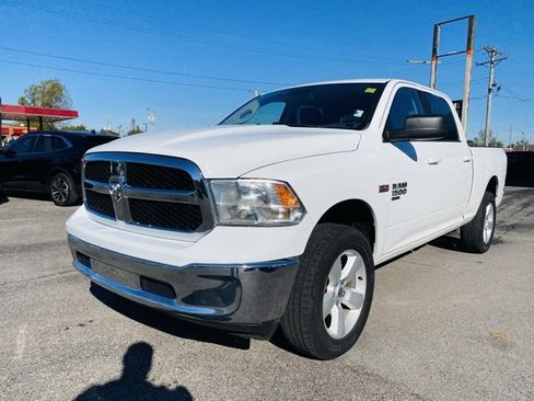 Used 2019 RAM 1500 Classic SLT image 6