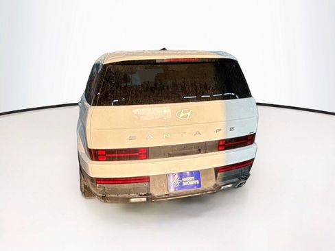 Used 2025 Hyundai Santa Fe SE AWD/4WD image 9