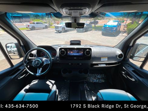 Used 2026 Mercedes-Benz Sprinter 2500 image 9