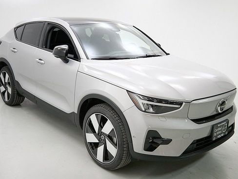 Certified 2023 Volvo C40 P8 Recharge Ultimate image 4