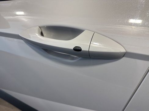 Used 2024 Hyundai Kona SE image 14