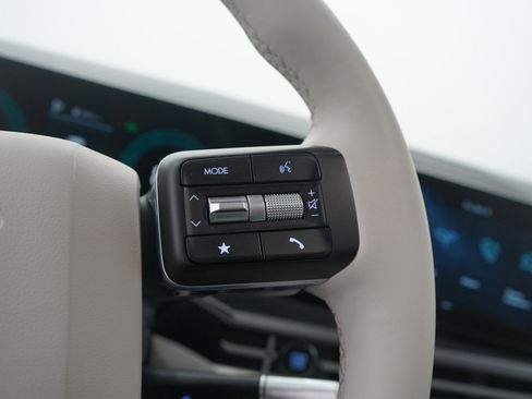 Used 2025 Hyundai Santa Fe SEL image 29