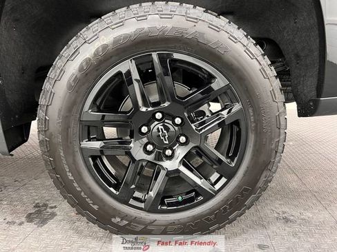 New 2026 Chevrolet Silverado 1500 Custom w/ Turbomax Blackout Package AWD/4WD image 24