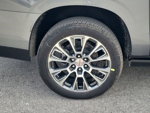 New 2026 GMC Yukon XL Denali w/ Sun & Power Step Package image 19