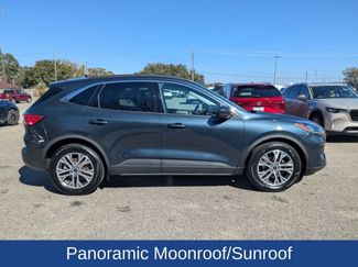 Certified 2022 Ford Escape SEL w/ Technology Package video 3