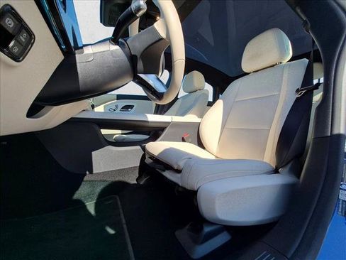 Certified 2026 Mercedes-Benz CLA 350 image 4