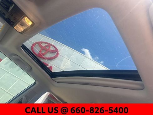 Certified 2024 Toyota 4Runner TRD Off-Road Premium w/ Moonroof Package AWD/4WD image 16