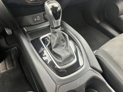 Used 2020 Nissan Rogue Sport SV FWD image 27