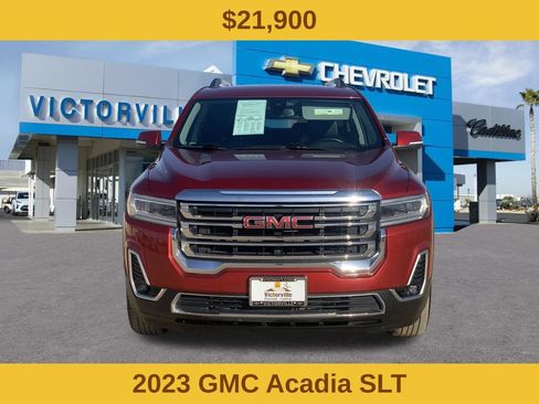 Certified 2023 GMC Acadia SLT AWD/4WD image 2