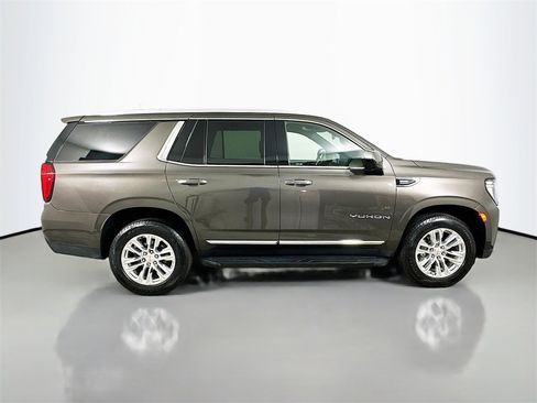 Used 2021 GMC Yukon SLT image 9
