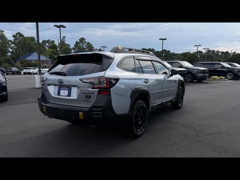 Used 2025 Subaru Outback Wilderness w/ Wilderness Package AWD/4WD image 6