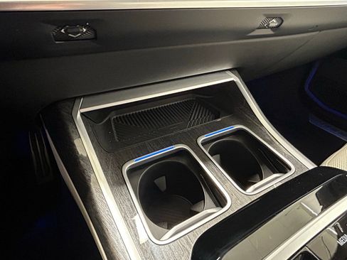 Used 2023 BMW 760i xDrive image 20