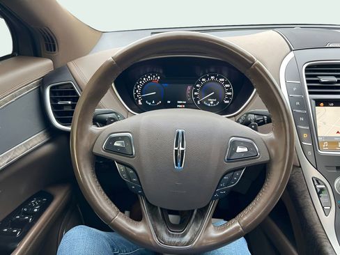 Used 2017 Lincoln MKX Reserve AWD/4WD image 26