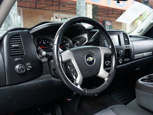 Used 2010 Chevrolet Silverado 2500 LT RWD image 19